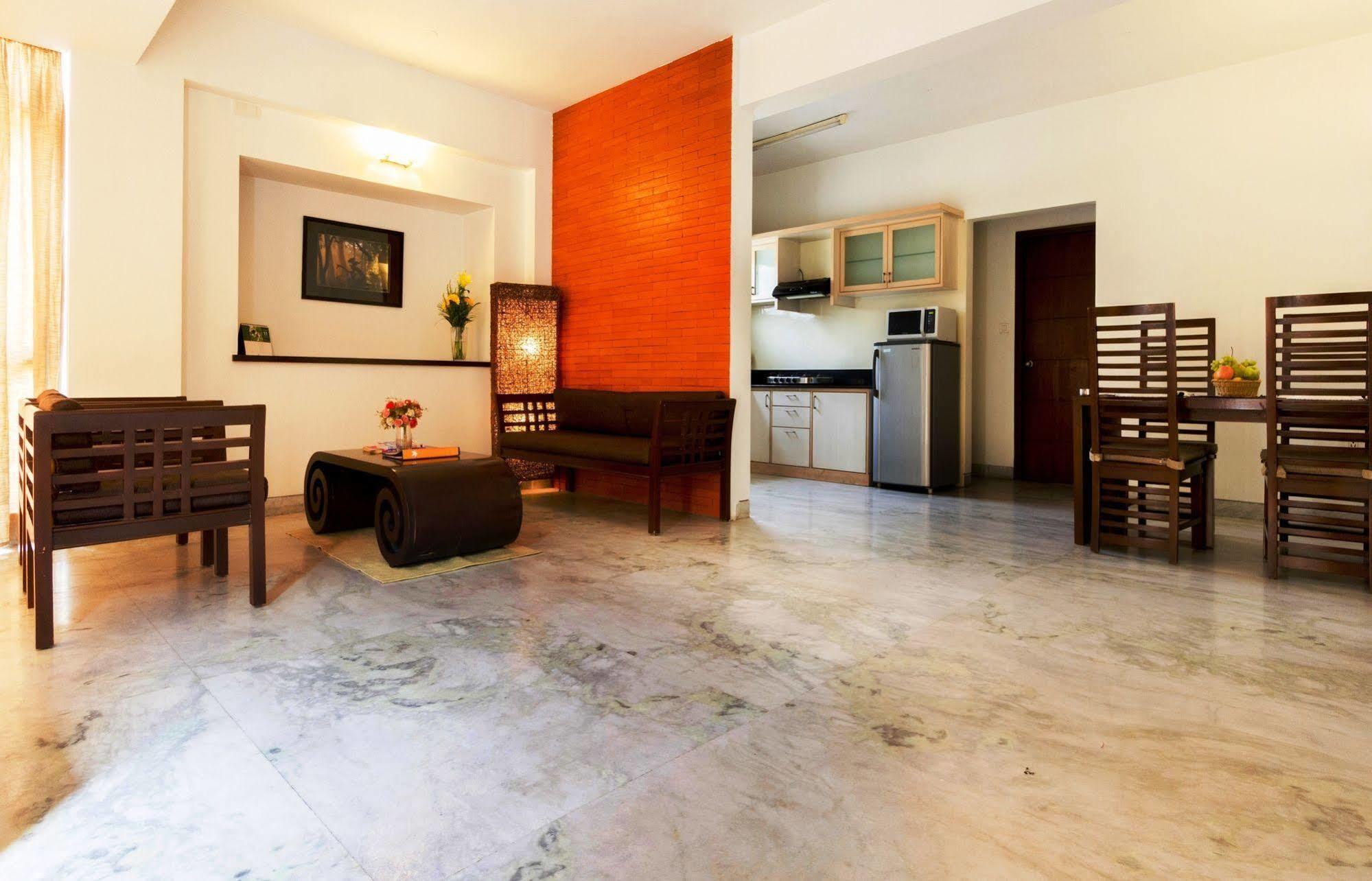 Maple Suites, Serviced Apartments Бангалор Екстериор снимка