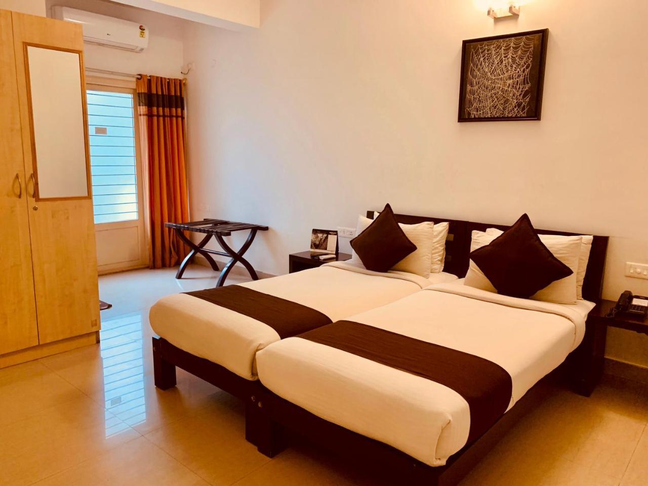Maple Suites, Serviced Apartments Бангалор Екстериор снимка